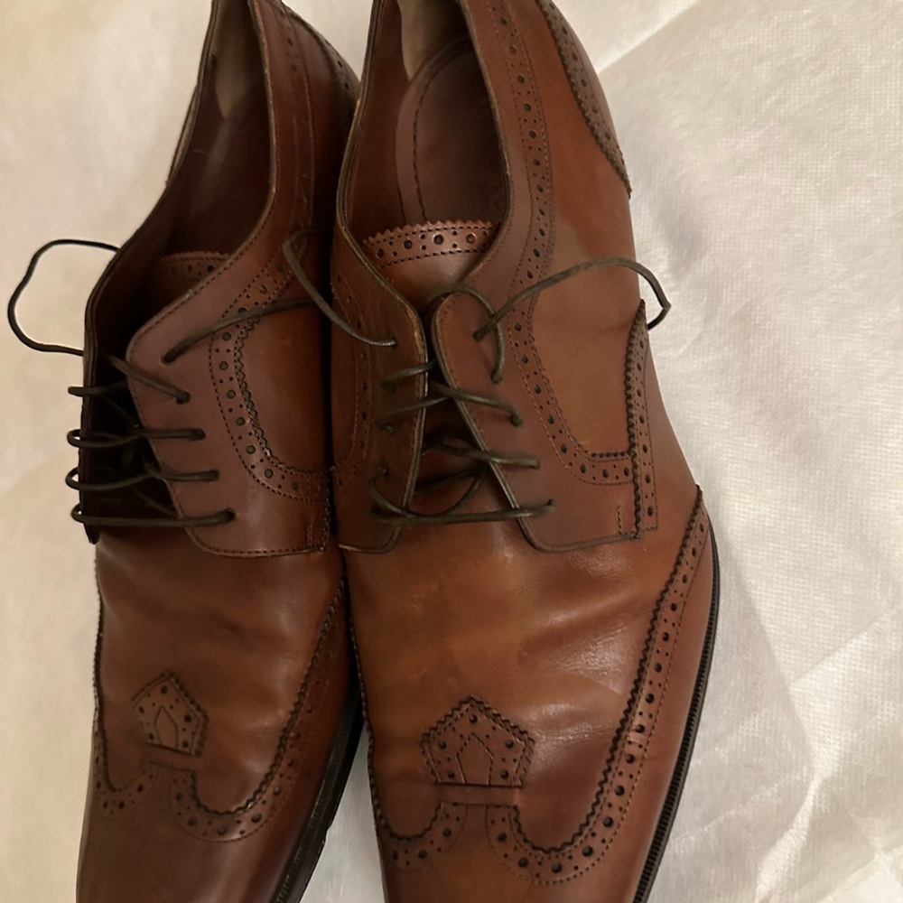 Louis Vuitton men’ classic shoes